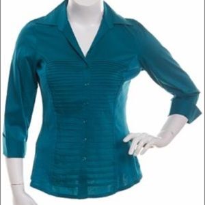 Zac & Rachel navy blue pleated button down top